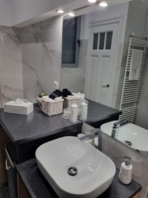 Plaka Sofi Suite Athens Exterior photo